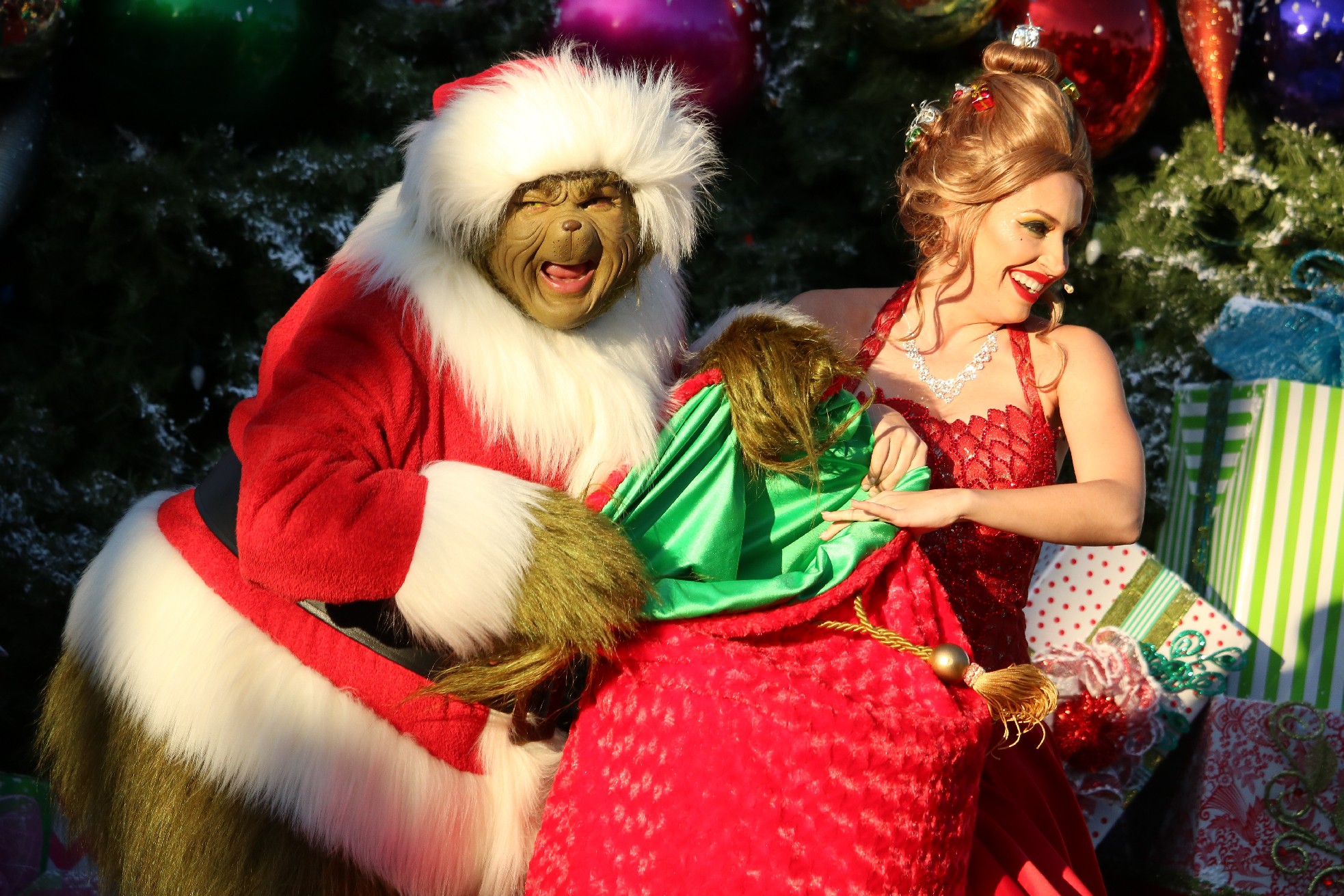 A Look At Grinchmas 2018 At Universal Studios Hollywood Inside Universal A Look At Grinchmas 2018 At Universal Studios Hollywood Inside Universal