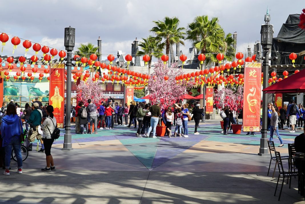 REVIEW: Lunar New Year 2018 at Universal Studios Hollywood | Inside