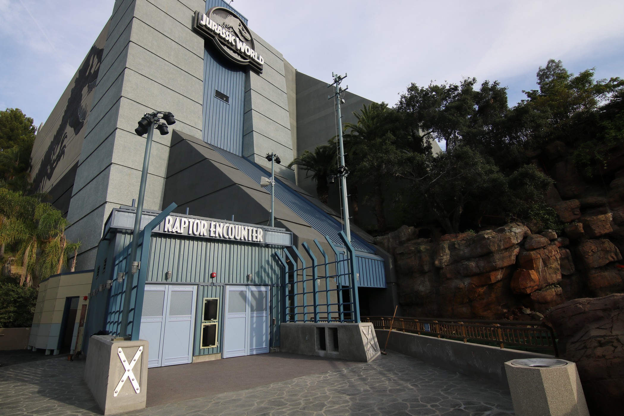 First Look around Jurassic World at Universal Studios Hollywood ...