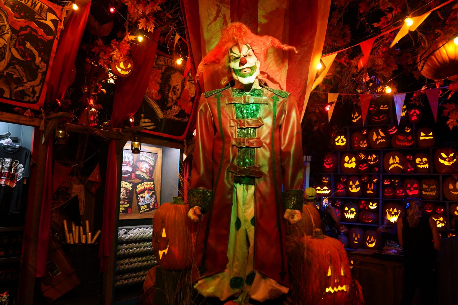 Halloween Horror Nights Tribute Store opens at Universal Studios