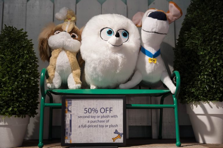 A Closer Look at Pets Place at Universal Studios Hollywood Inside