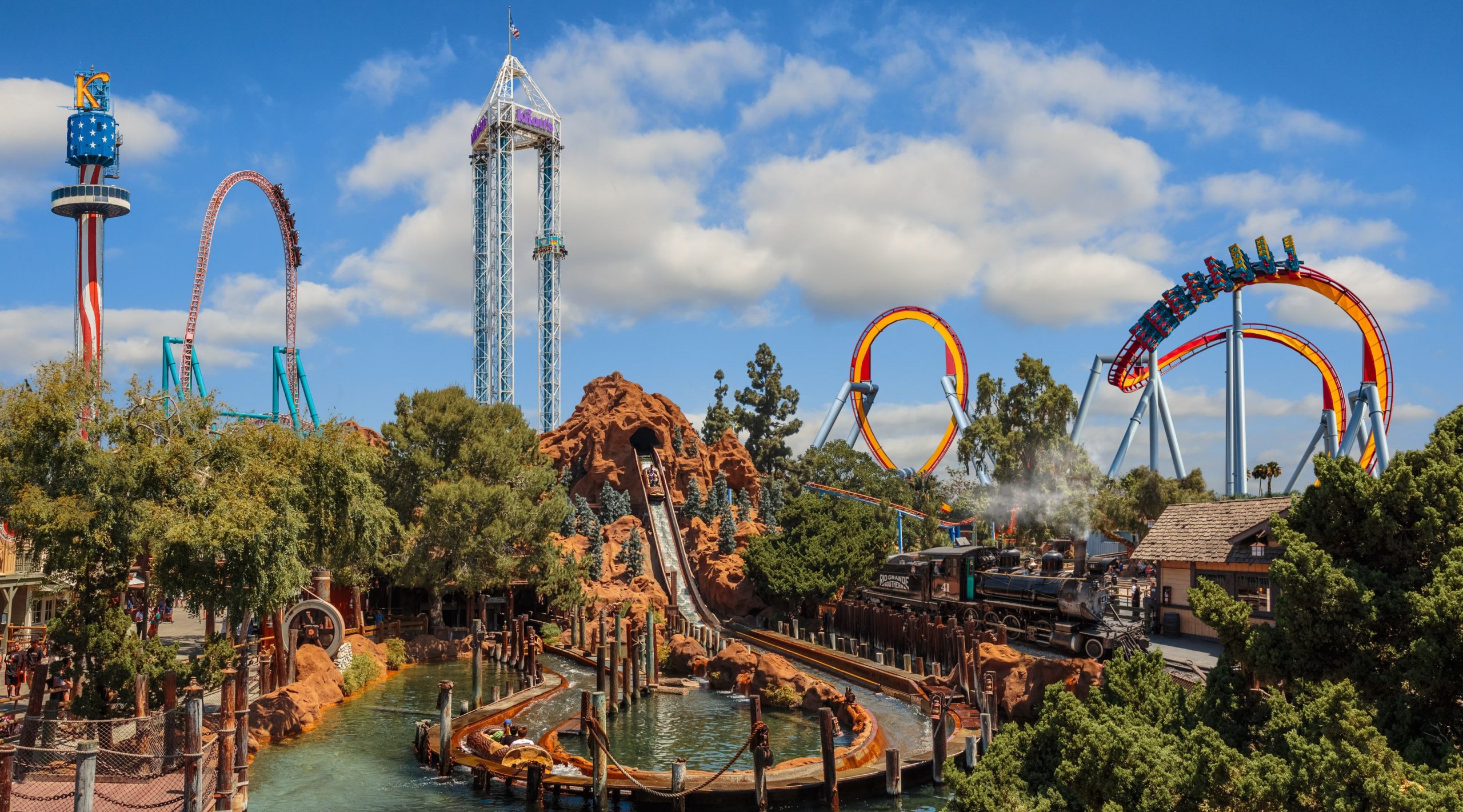 Knott’s Berry Farm officially reopens | Inside Universal