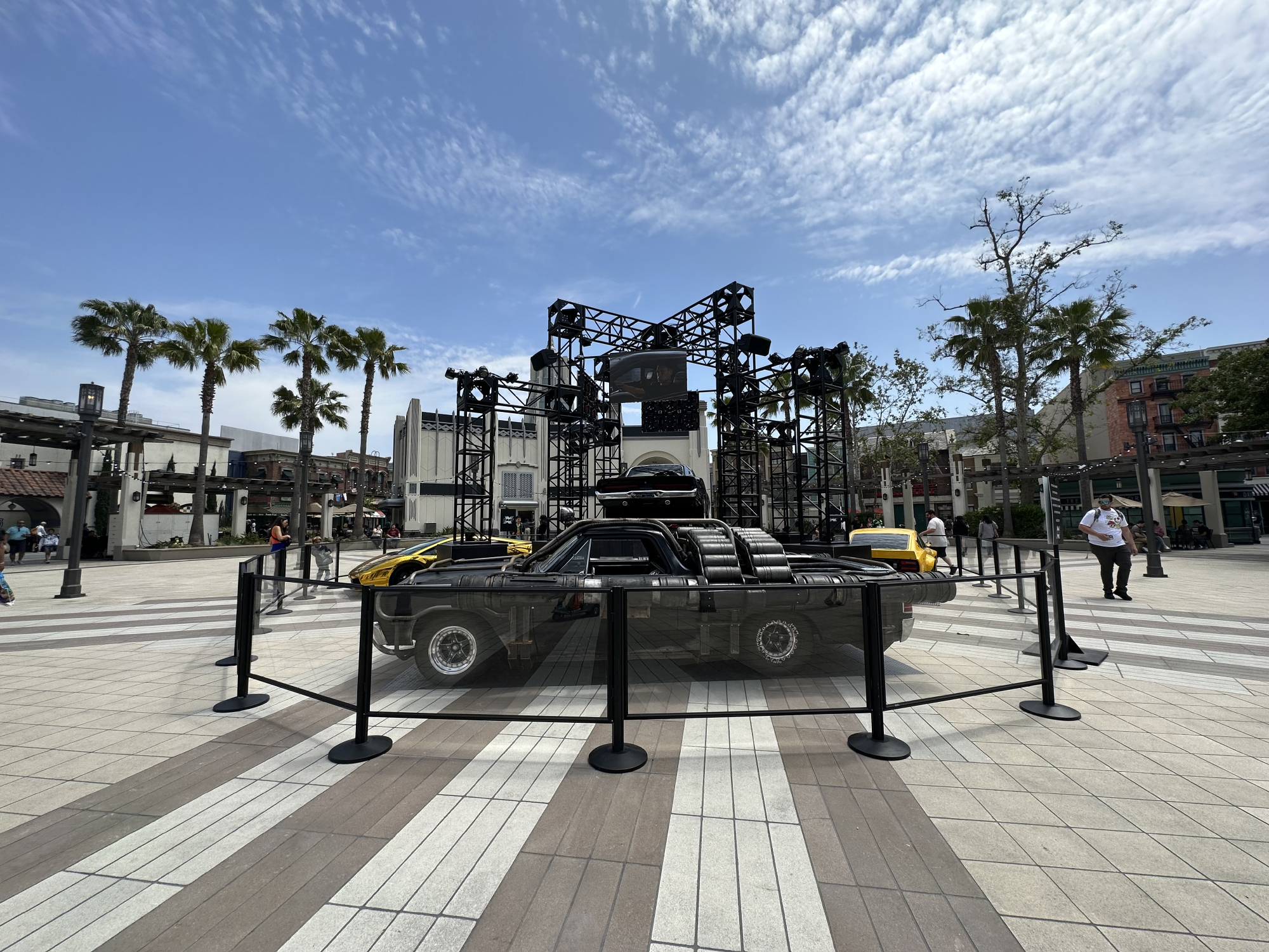 Attractions 360° on X: Parking at Universal Studios Orlando is $22 while  at Universal Studios Hollywood is $25. Why is Hollywood parking $25 for  only 1 Park vs 3 parks at Universal